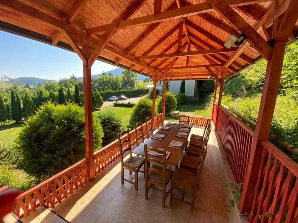 Bellavista Brasov Hotel Sacele Ngoại thất bức ảnh