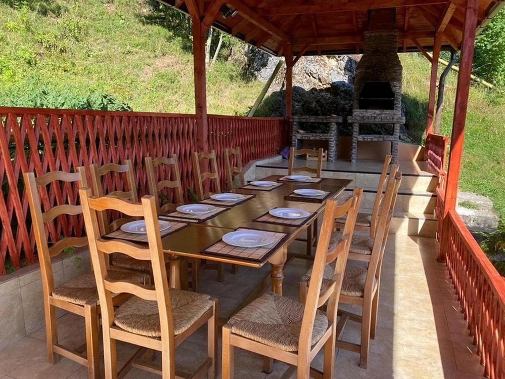 Bellavista Brasov Hotel Sacele Ngoại thất bức ảnh