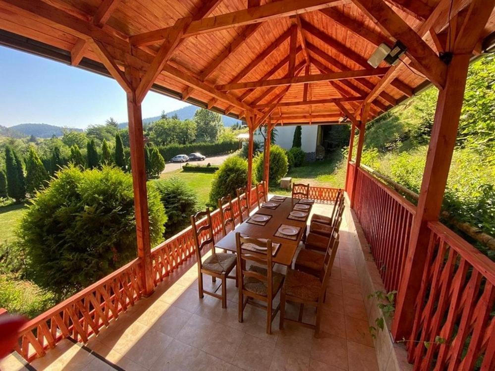 Bellavista Brasov Hotel Sacele Ngoại thất bức ảnh